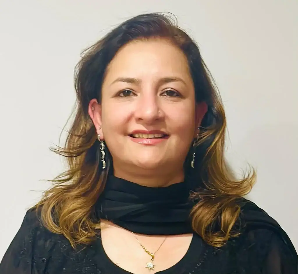 dur Dr Eram Durrani