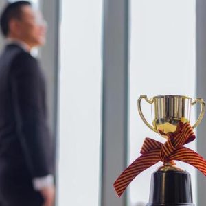 Dr Ishaq Pala wins national award for outstanding leadership in medical education